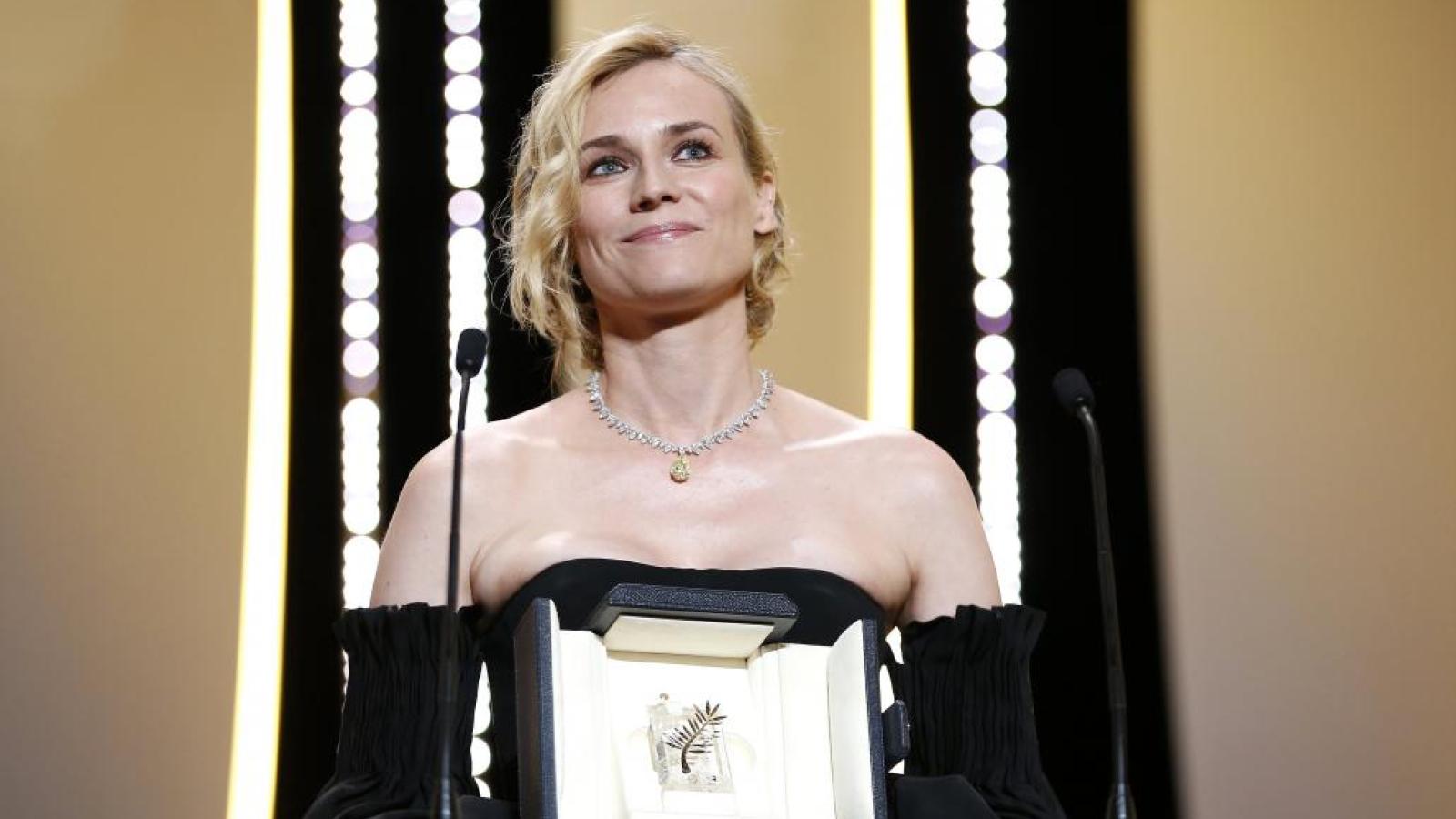 Cannes premia la acidez nórdica de «The square»