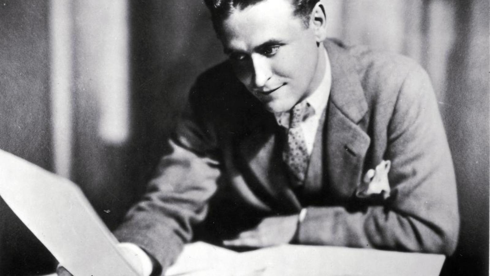 Scott Fitzgerald: «Noté que cuando dejábamos de beber me salían ojeras negras y me ponía apático»