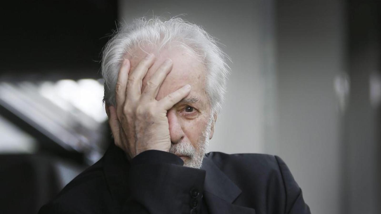 Jodorowsky, un «bonsái liberado» en su antología «La vida es un cuento»