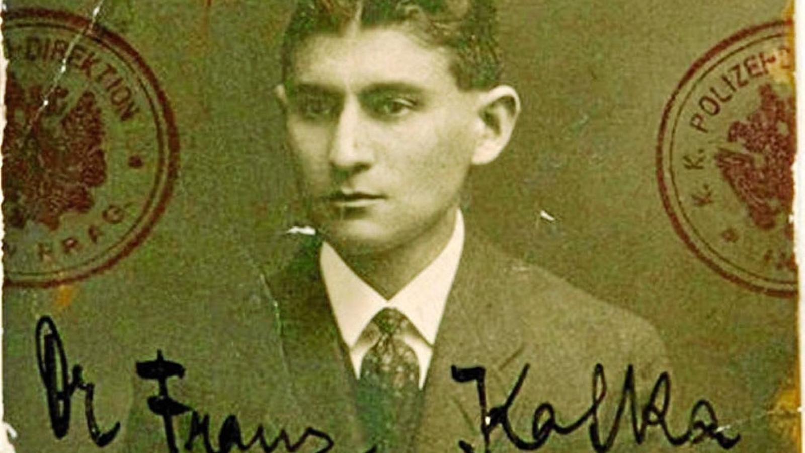 Un siglo en el laberinto de Kafka