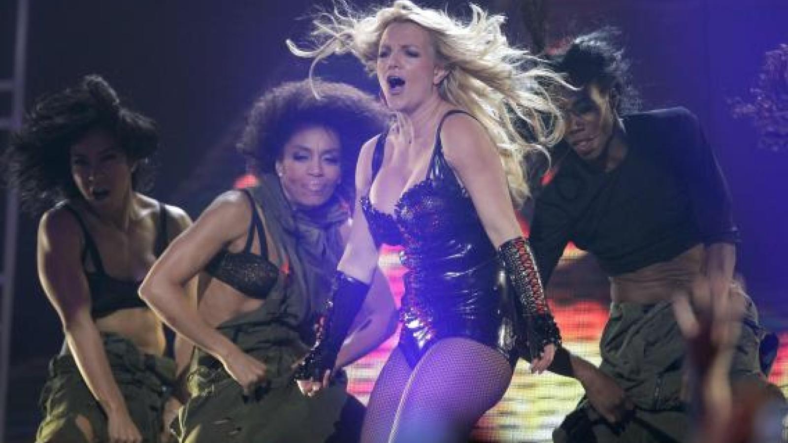 Britney Spears, “camarada comunista”: llama a la huelga y pide redistribuir la riqueza