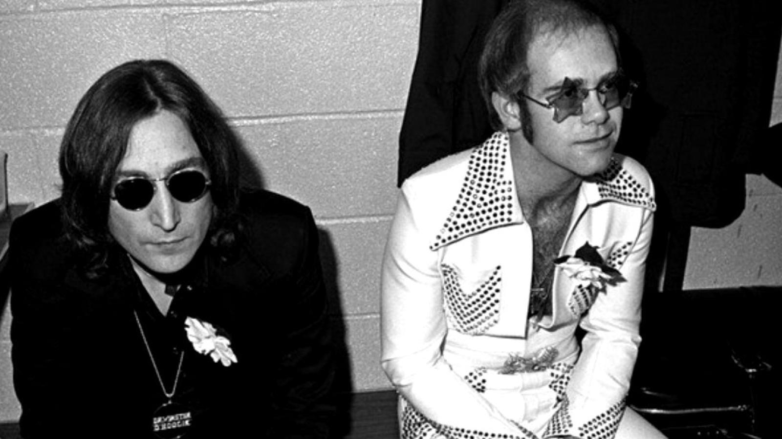 El “desenfrenado romance” entre Elton John y John Lennon