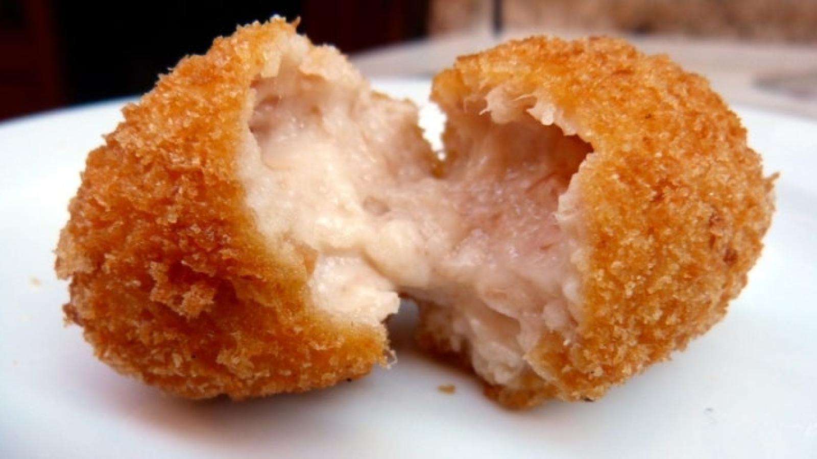 Retiran del mercado unas croquetas distribuidas en Castilla-La Mancha por presencia de plásticos