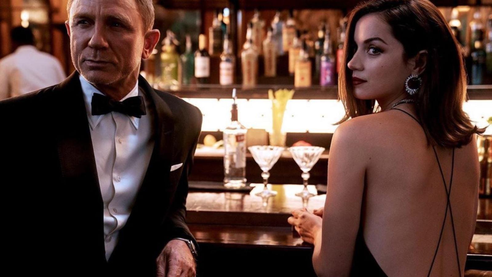 James Bond se redime de su machismo