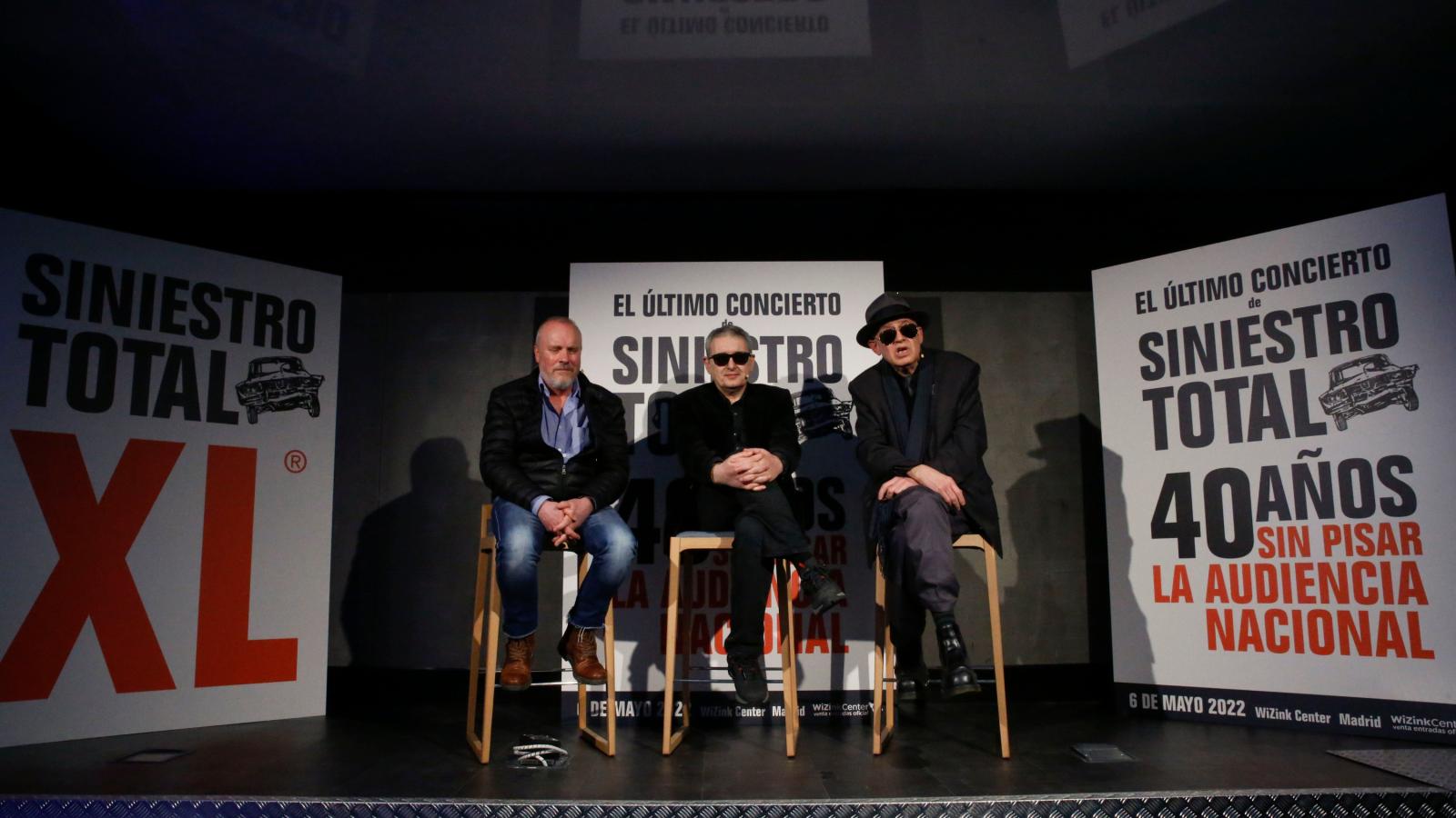 Siniestro Total se despiden: “Somos la banda de rock que vino a acabar con el rock”