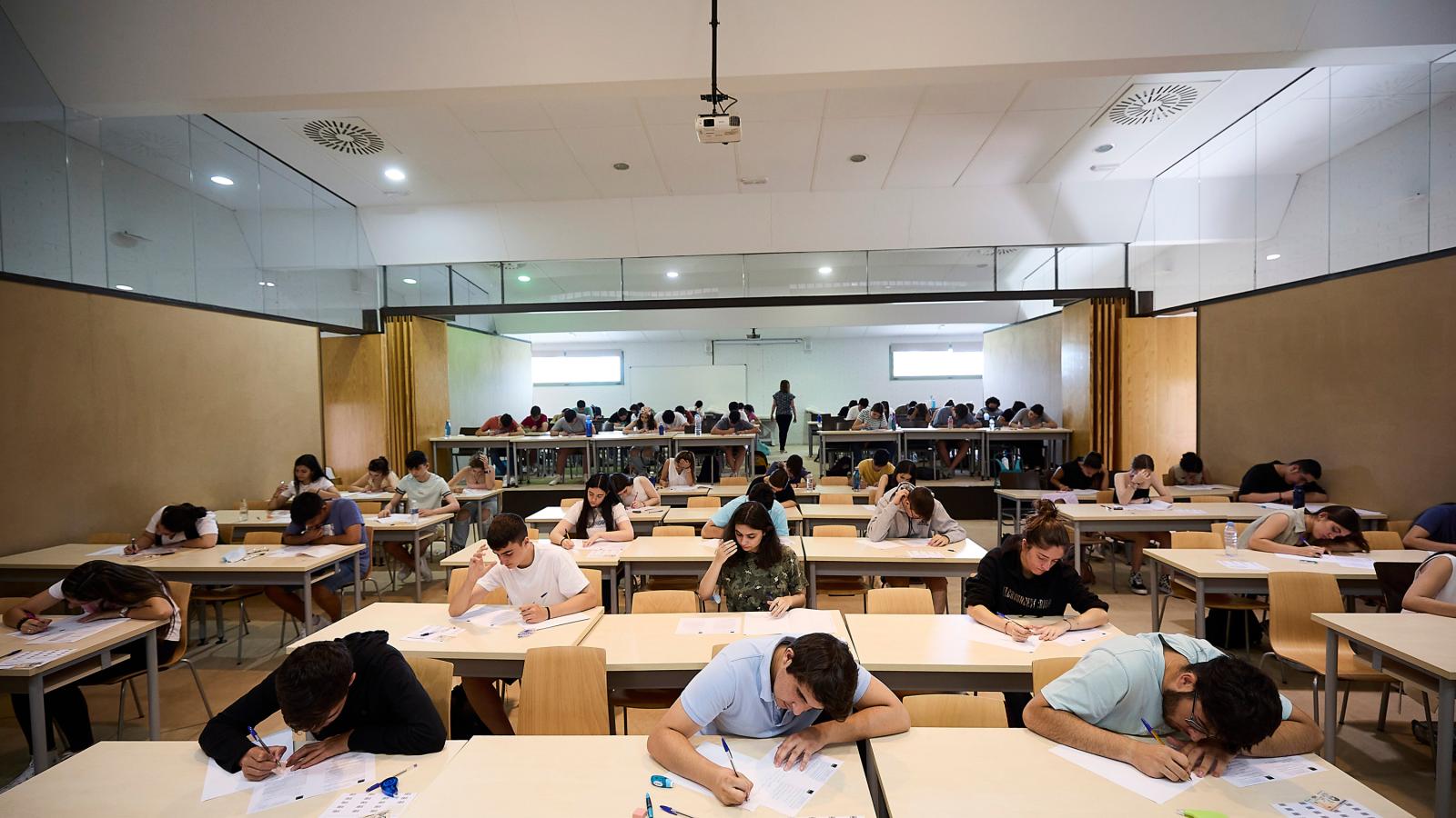 Estos son los seis primeros modelos de examen de la EvAU del año que viene en Castilla-La Mancha