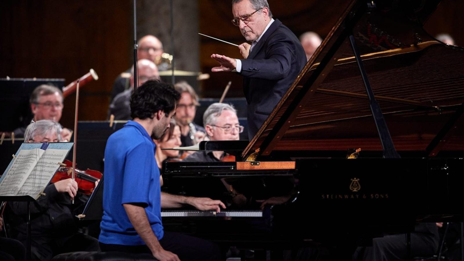 Festival de Granada: Paisaje francés bien dibujado