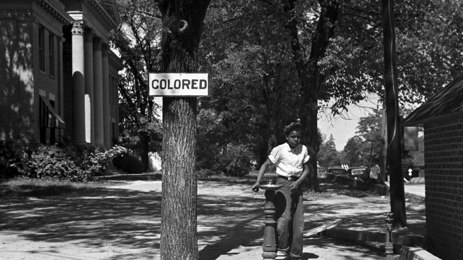 Leyes Jim Crow: la segregación racial de Estados Unidos que inspiró a Hitler