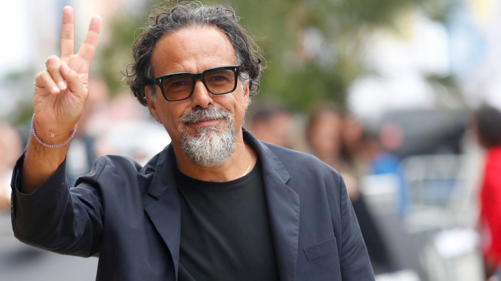 “Bardo”: Iñárritu se erige una estatua monumental y “corta” por lo sano