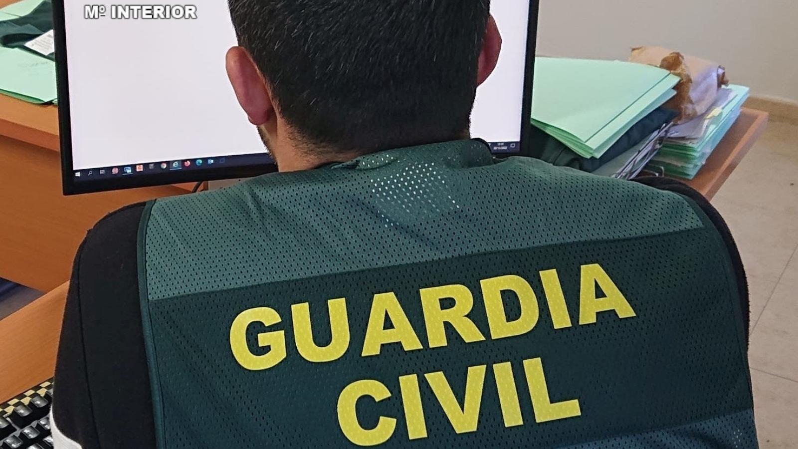 Pillán a un guardia civil que hacía favores a cambio de jamones y comidas en Ciudad Real