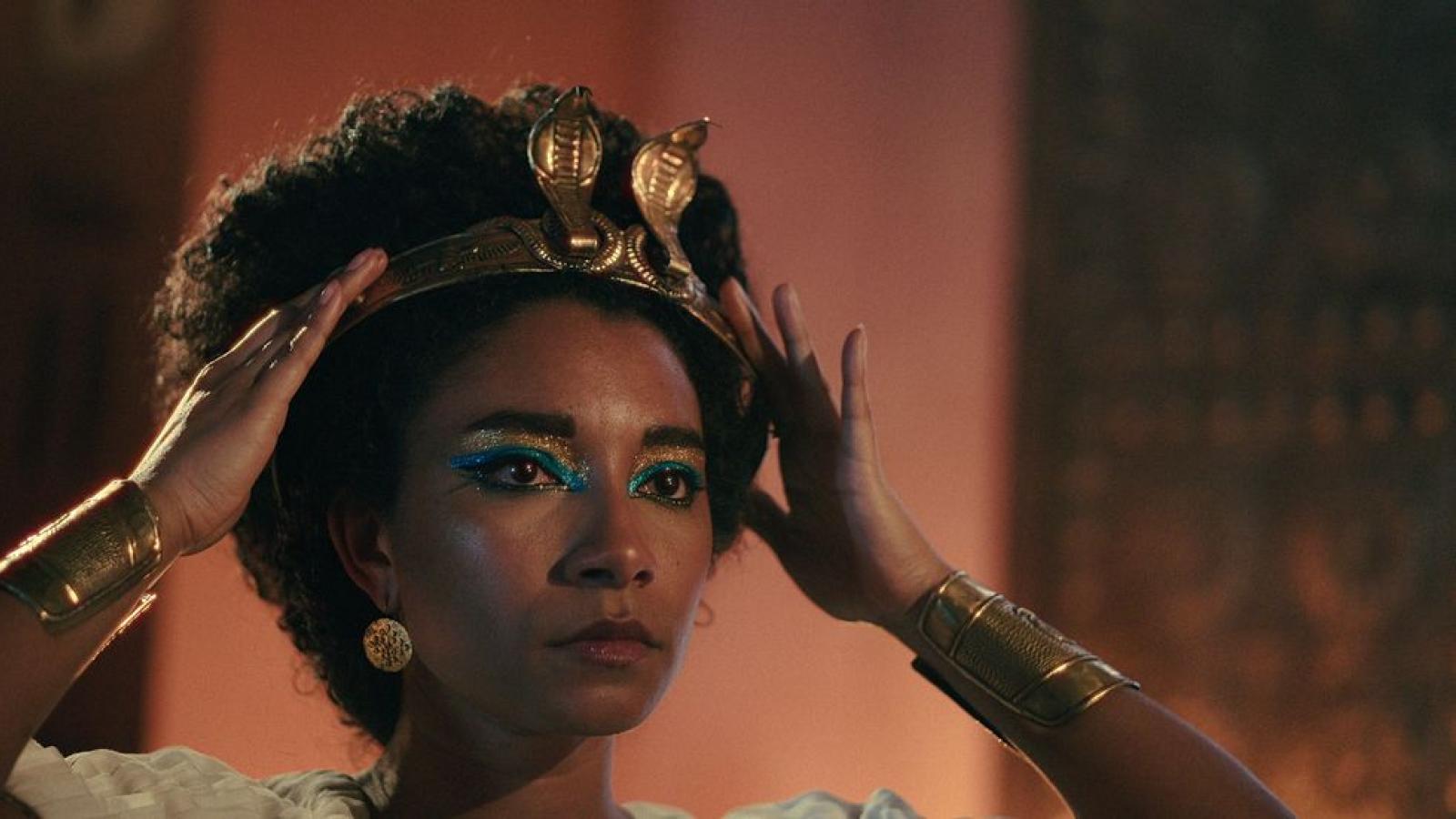 «Cleopatramanía», la trampa idelógica del color de su piel