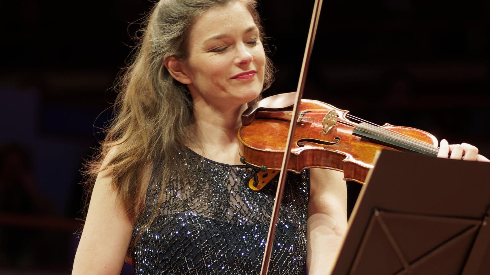 Tándem mágico de la OCNE y el violín de Janine Jansen