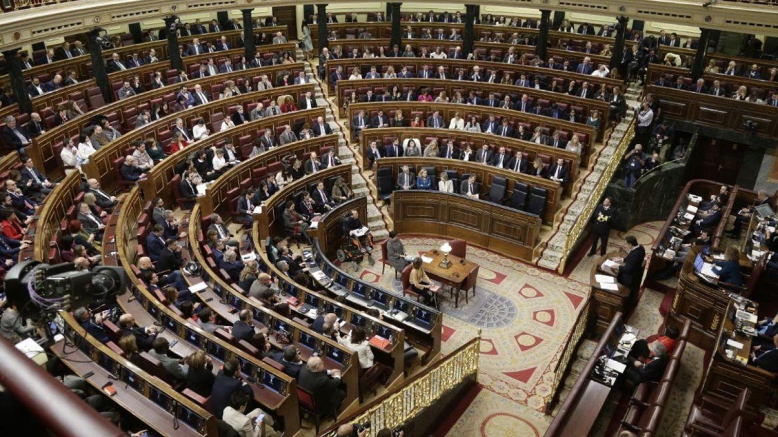 El Congreso empezará en noviembre a revisar las actividades privadas de los diputados, tres meses después de su elección