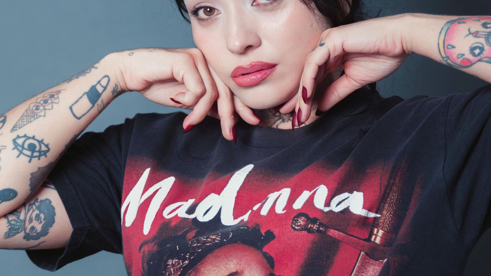 Mon Laferte: «En la industria musical hay un fin para las mujeres, se nos castiga mucho»