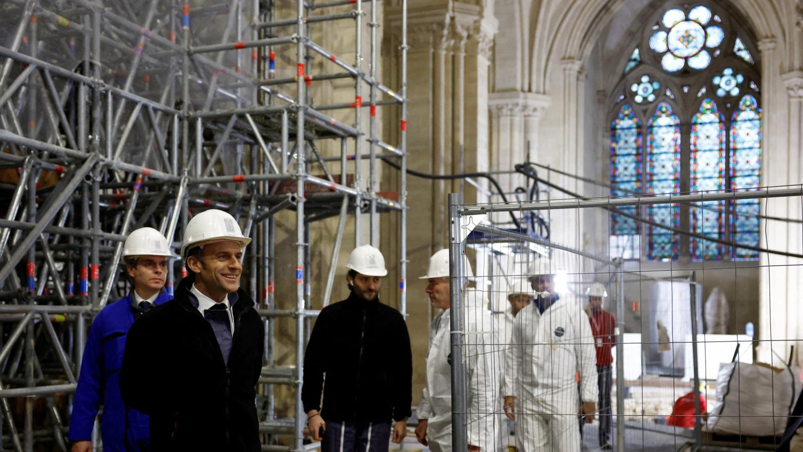 El polémico visto bueno de Macron a cambiar las vidrieras de Notre Dame marca la futura reapertura