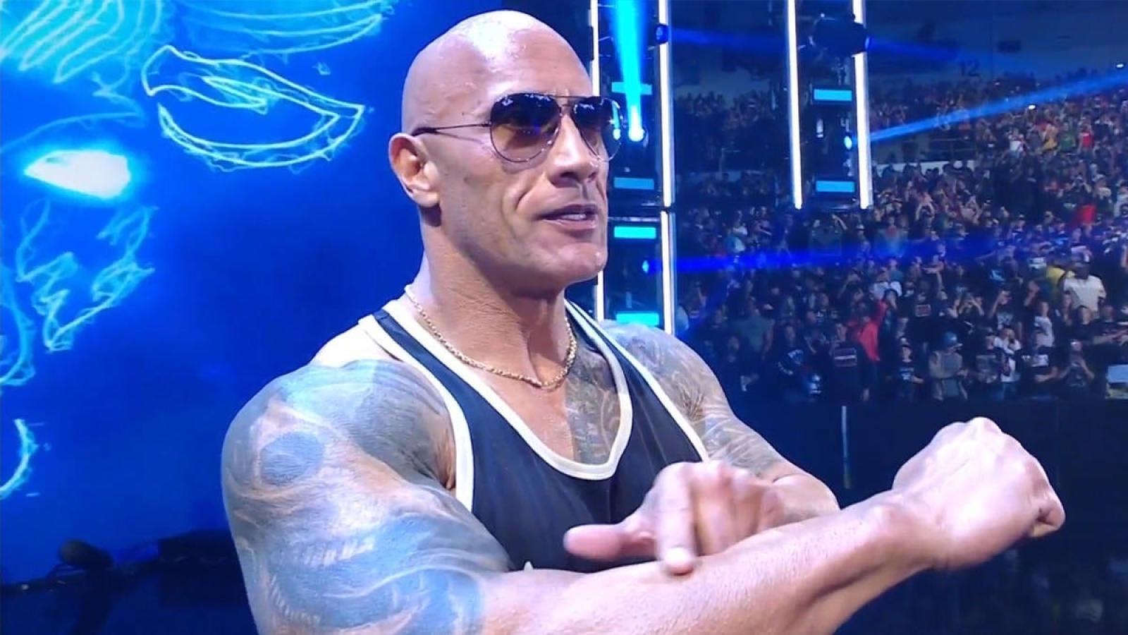 Dwayne "The Rock" Johnson se desnuda en redes sociales: "Nunca me despedí de mi padre"