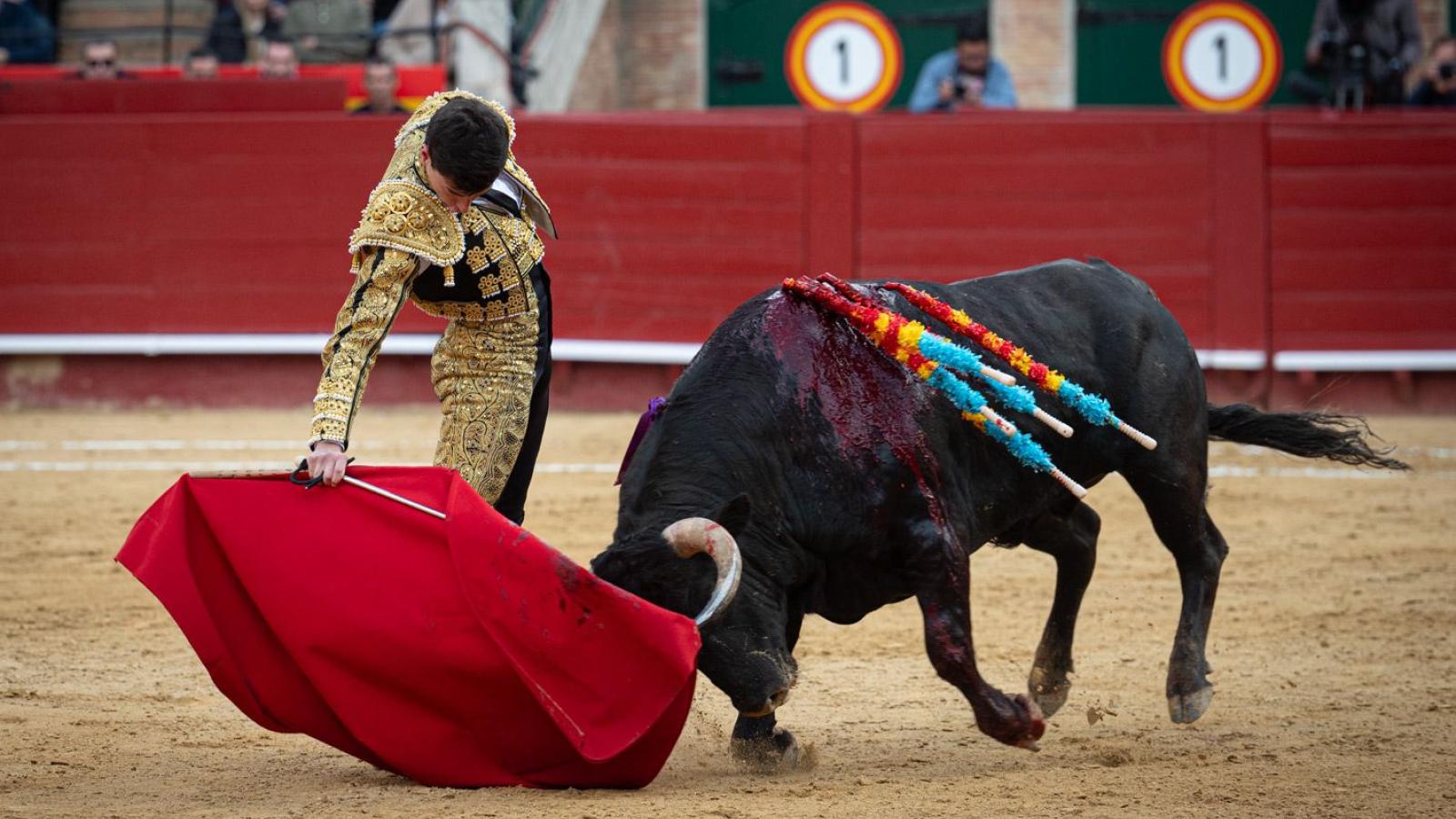 El adiós de Pablo, el valor de Nek y el oro de Morante entre el barullo