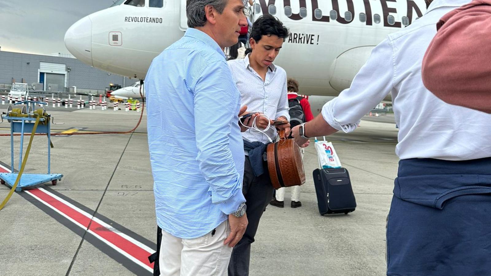 Juan de Castilla se viste de luces en Las Ventas para torear la de Miura al tener un problema con el avión