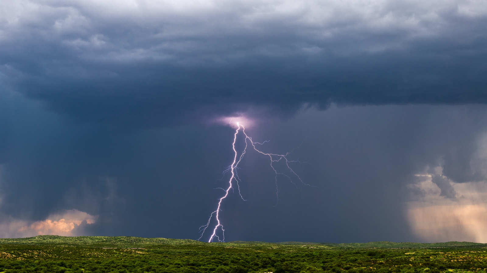 Imagen de archivo de una tormenta