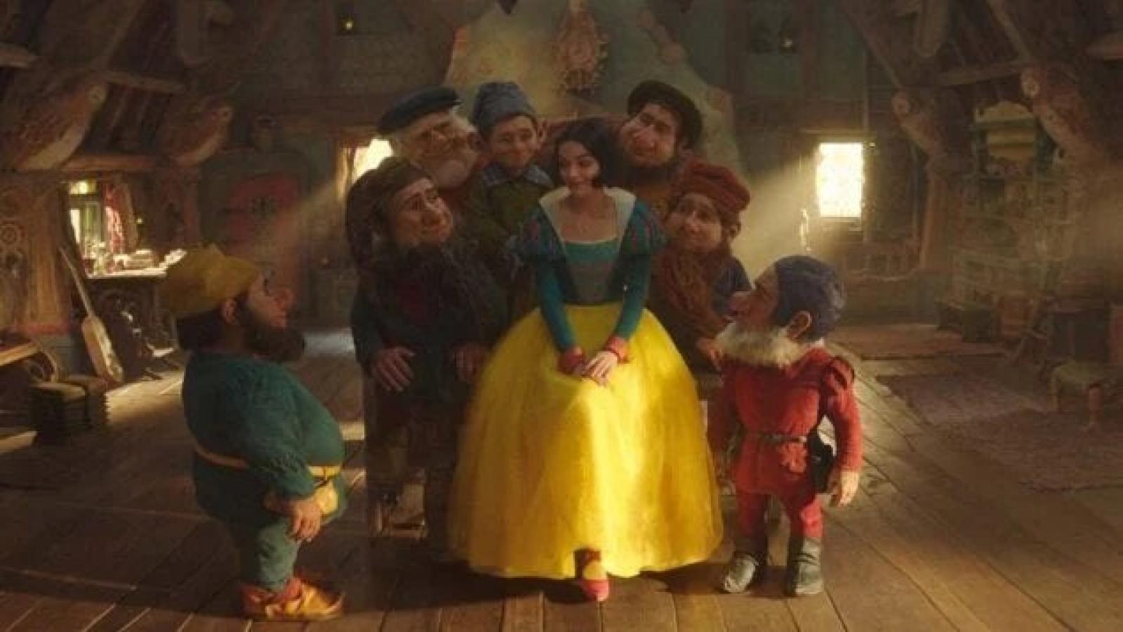 A Disney le crecen los enanitos de Blancanieves: «¡Los enanos no pueden hacer de enanos!»