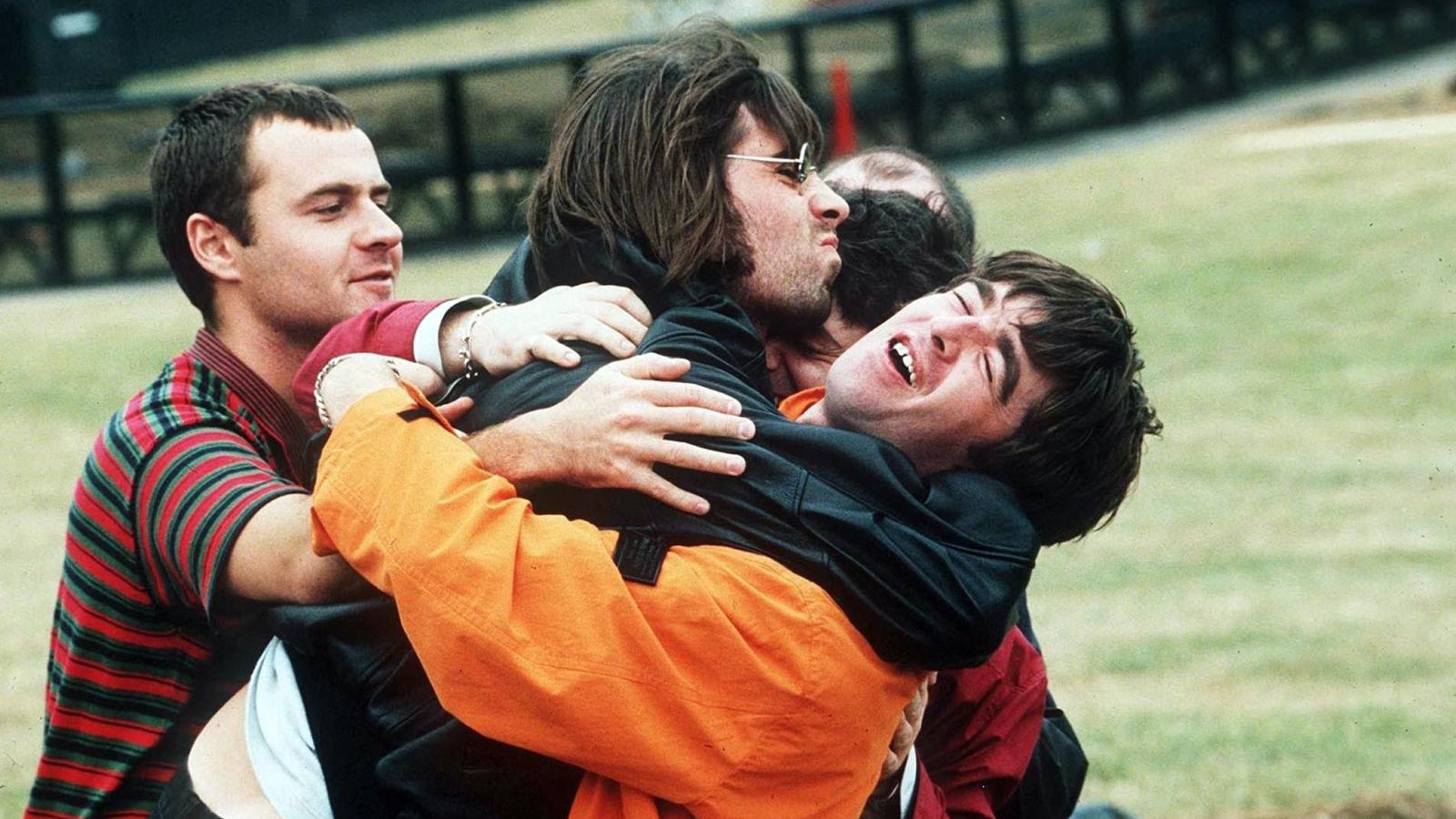 Imagen del grupo Oasis, en 1996