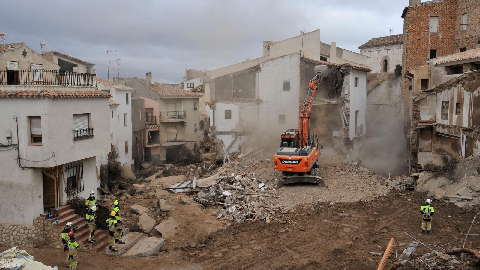 El Ayuntamiento de Letur (Albacete) anuncia que ya no necesitan más comida y ropa: "Agradecemos la generosidad de toda España"