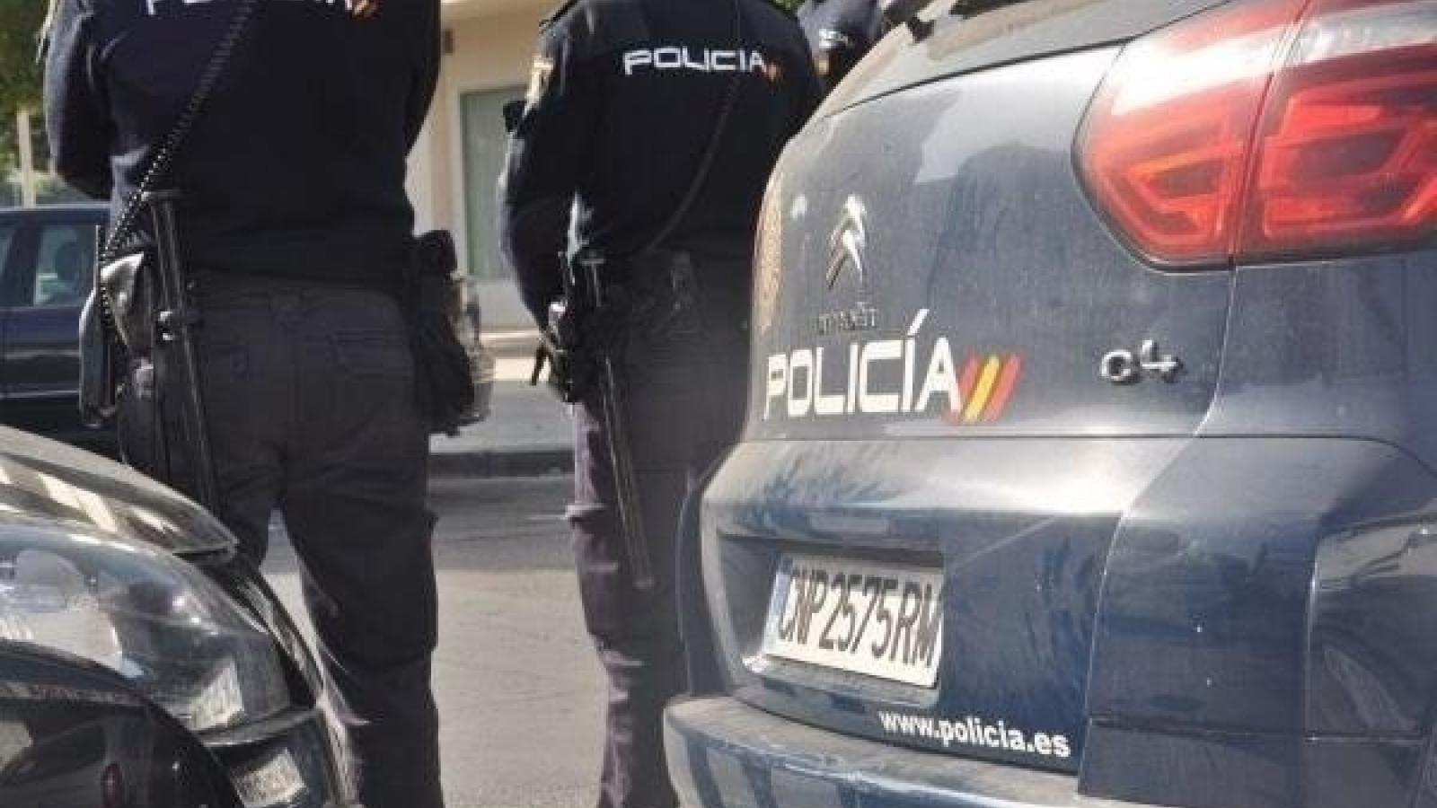 Detienen a un hombre en Albacete por crear en redes un perfil falso de una compañera de trabajo