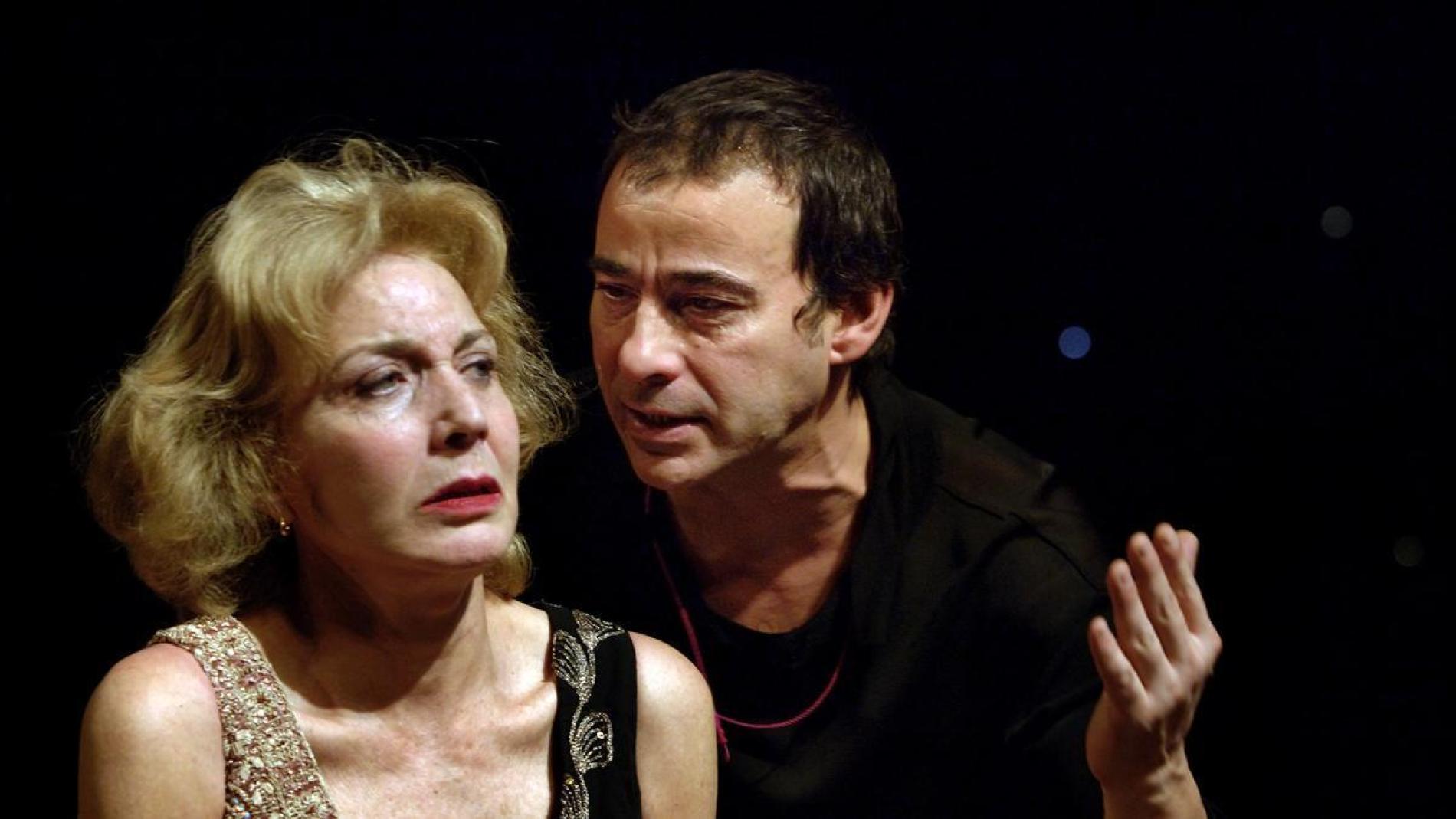 Marisa Paredes y Eduard Fernández, en el «Hamlet» que dirigió Pasqual