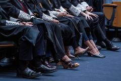 Los zapatos de varios jueces durante el acto de apertura del año judicial 2022-2023 del Tribunal Superior de Justicia de la Comunitat Valenciana (TSJCV) | Fuente: Jorge Gil / Europa Press