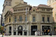 La fachada del Cinema Comèdia en el Paseo de Gràcia