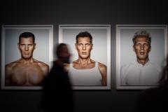 Exposición de Erwin Olaf en el marco de PHotoESPAÑA 2024