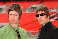 Los hermanos Liam y Noel Gallagher (Oasis)