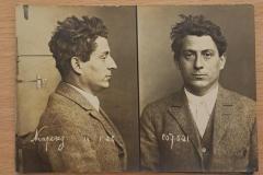 Ficha policial de Andreu Nin, detenido en Francia en 1926