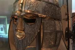 El famoso casco Sutton Hoo, de la época de los primeros anglosajones