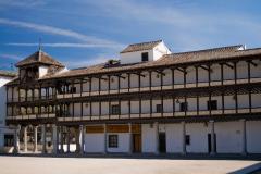 La Plaza Mayor de Tembleque cuenta con 400 años de historia y es una de las más bonitas de España