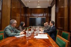 El alcalde de Toledo, Carlos Velázquez, y la directora general de la Guardia Civil, Mercedes González.REMITIDA / HANDOUT por AY TOLEDOFotografía remitida a medios de comunicación exclusivamente para ilustrar la noticia a la que hace referencia la imagen, y citando la procedencia de la imagen en la firma02/12/2024