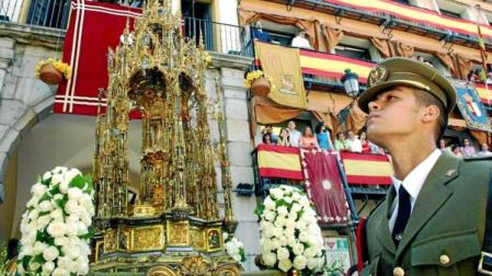 La presencia militar en la celebración del Corpus se remonta a los años cuarenta y tiene mucho apoyo en Toledo