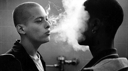 Edward Furlong cooprotagoniza la cinta "American History X" dirigida por Tony Kaye