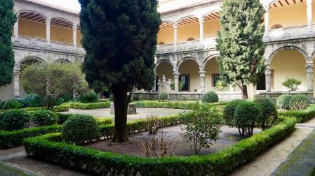 Claustro renacentista del monasterio de Yuste.