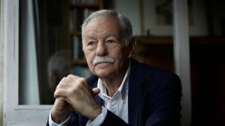 El escritor Eduardo Mendoza publica "Transbordo en Moscú"