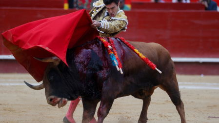 Corrida de toros de la Feria de Fallas, con toros de Jandilla/Vegahermosa para El Juli, Manzanares y Tomás Rufo