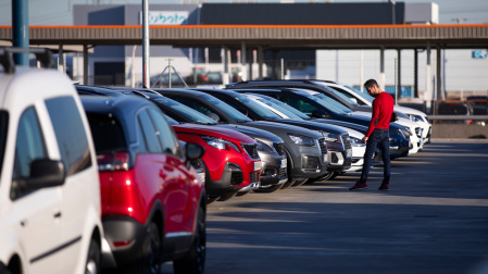 Concesionarios de coches con vehículos nuevos y de ocasión