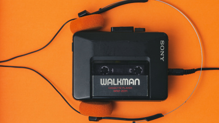 El walkman, al igual que estas expresiones, son cosas que los adolescentes de la generación Z desconocen