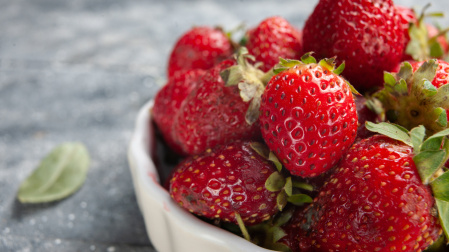 No es necesario tomarse un tazón entero de fresas