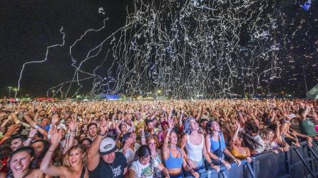 Público asistente a uno de los conciertos del Festival Sonorama 2023, este jueves en Aranda de Duero. 