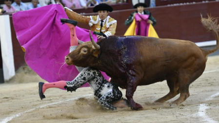 Raúl Mateos, herido en la pierna izquierda