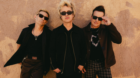 Desde la izquierda, Mike Dirnt, Billie Joe Armstrong y Tré Cool, miembros de Green Day