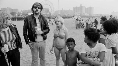 Lester Bangs en una fiesta Coney Island