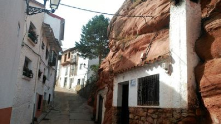 Calle Terreras en Checa (Guadalajara)