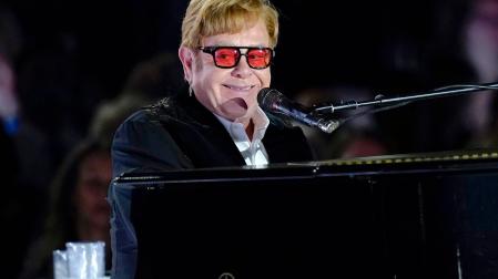 El cantante Elton John